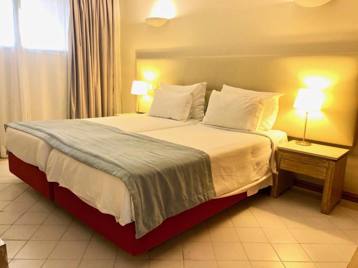 Clube Oceano Apartments อัลบูเฟรา ภายนอก รูปภาพ